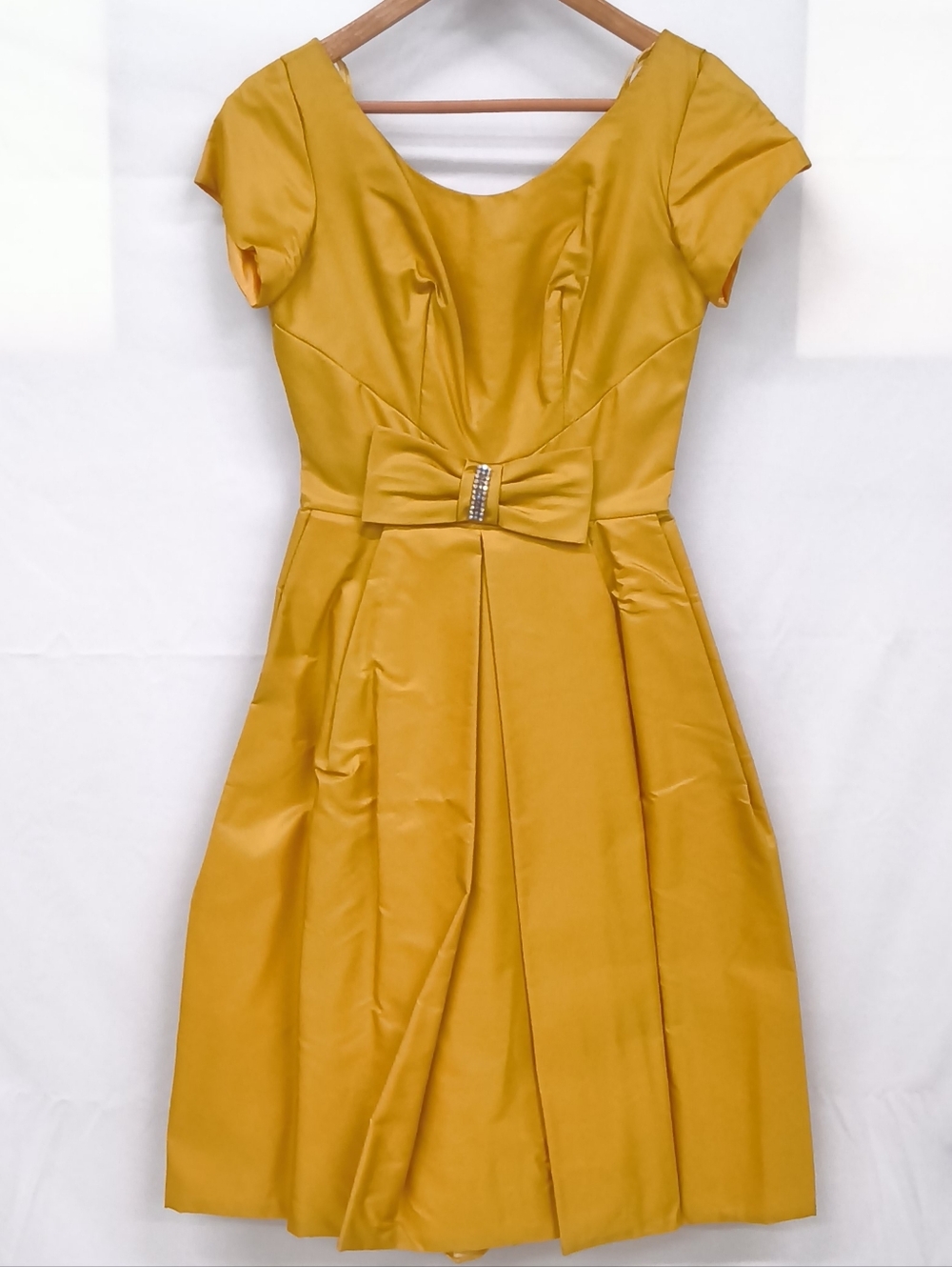 1950s Union-Made Gold Satin Swing Dress - Picture 2 of 14
